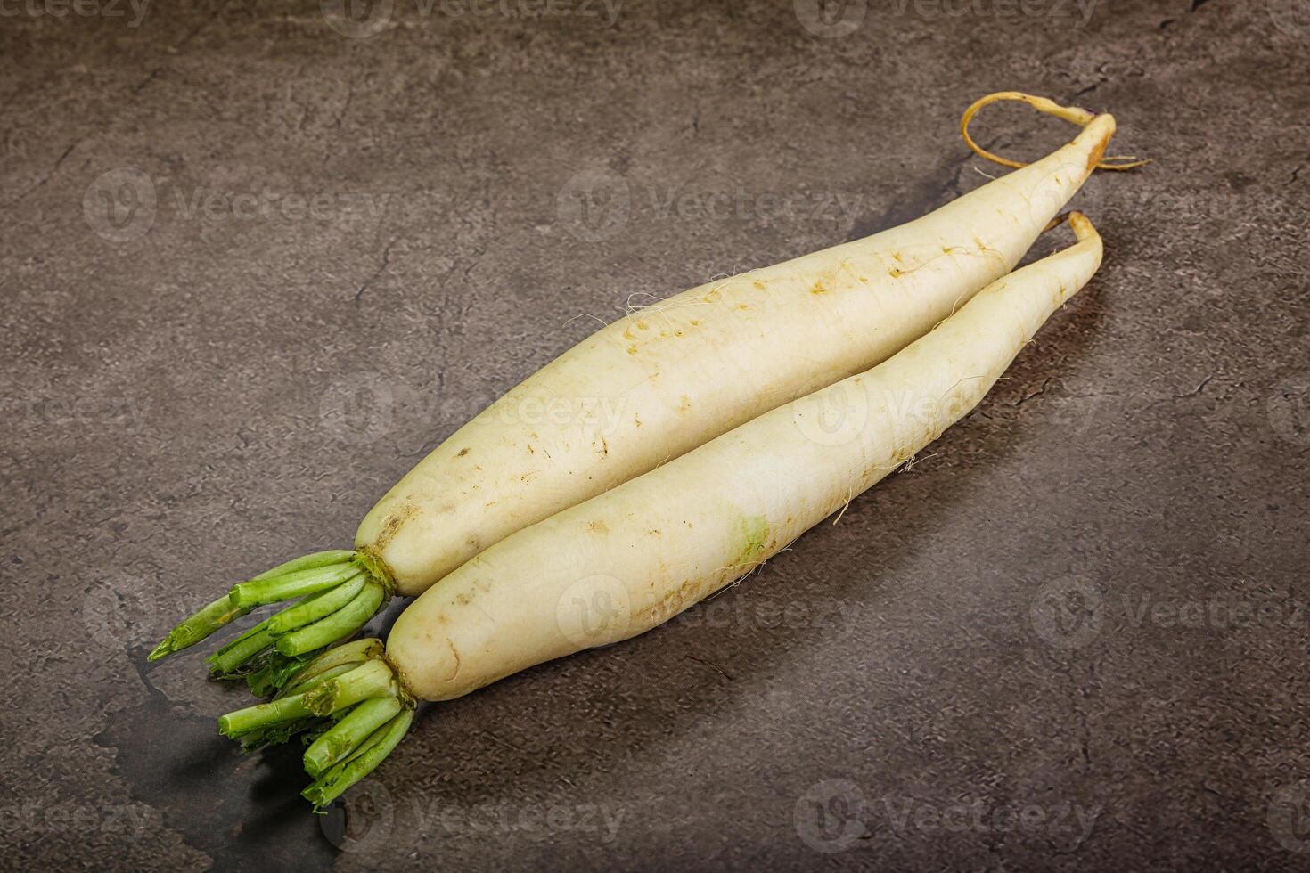 rauw rijp biologisch daikon wortel foto