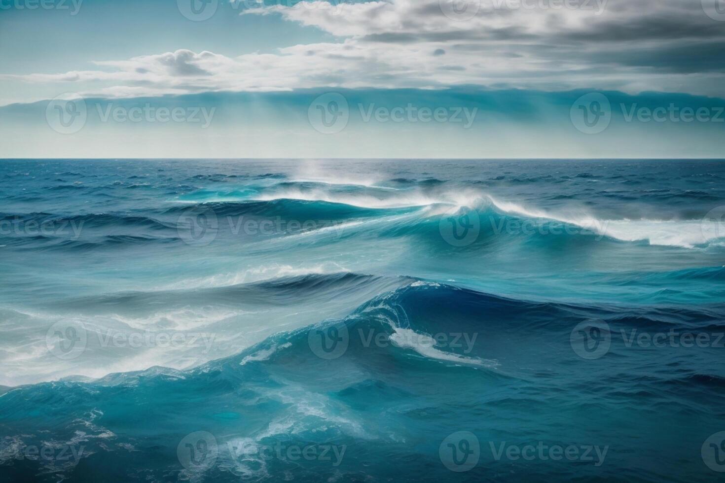 een mooi strand met golven en blauw lucht foto