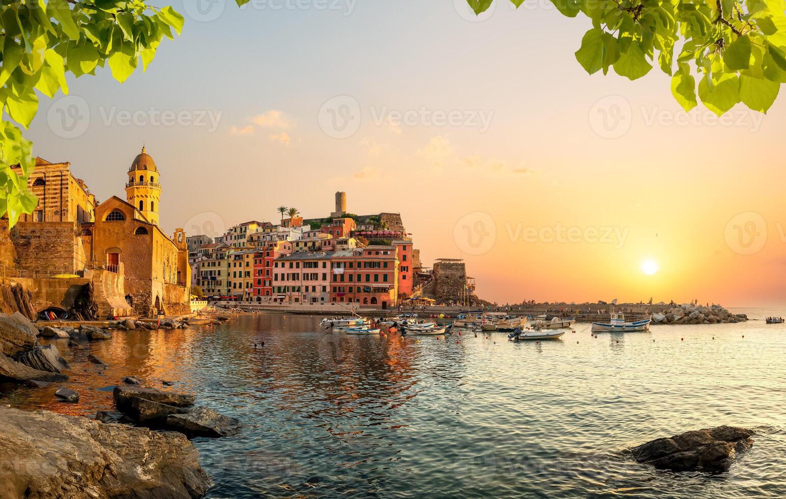 de visvangst stad- van vernazza foto