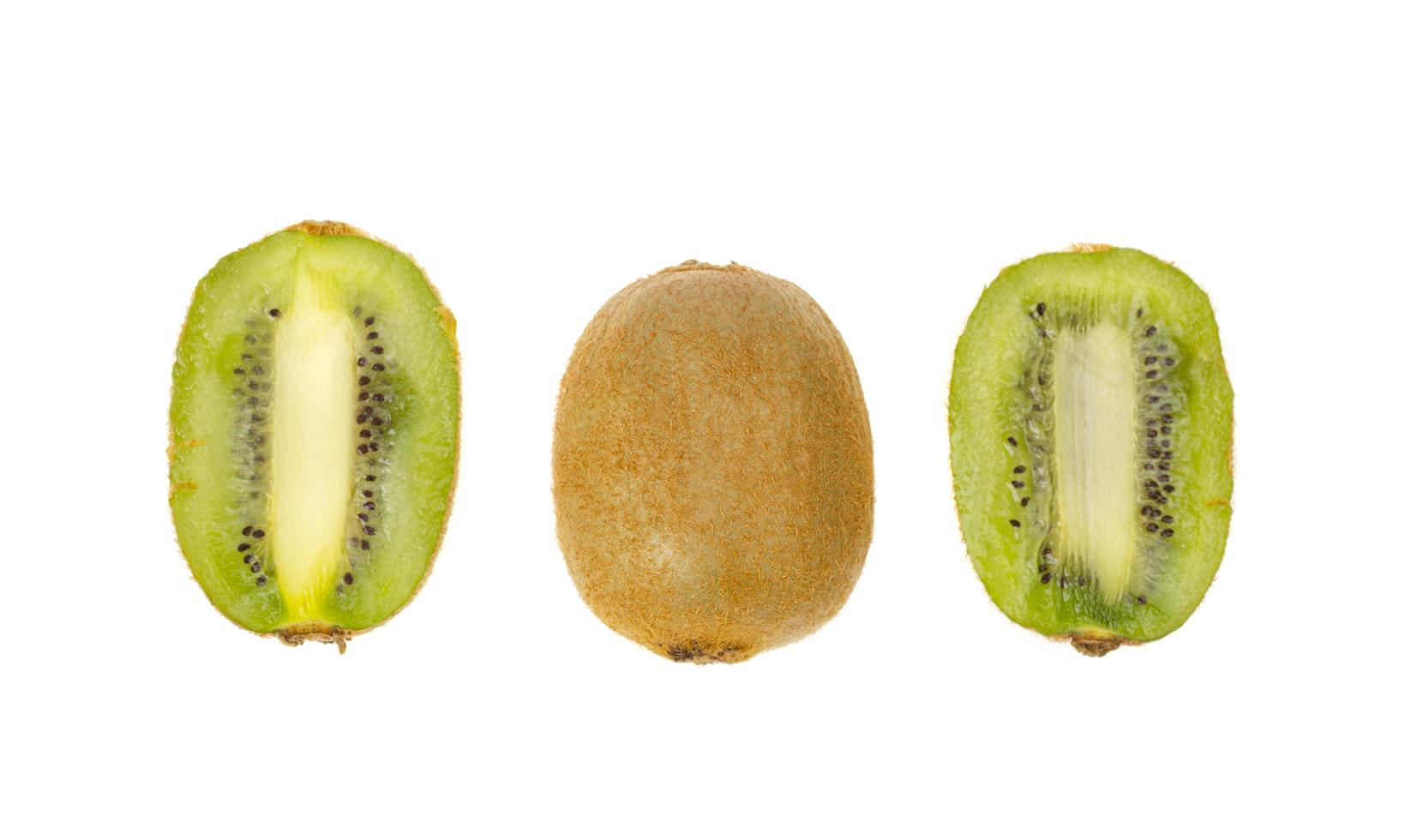 gesneden kiwi, zoet sappig groen vruchtvlees. studio foto