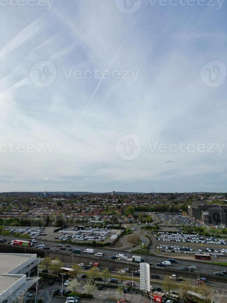 antenne visie van Brent kruis west hendon Londen stad van Engeland Verenigde koninkrijk, april 12e, 2024 foto