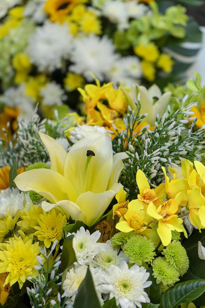 dichtbij omhoog bloemen in de bruiloft foto