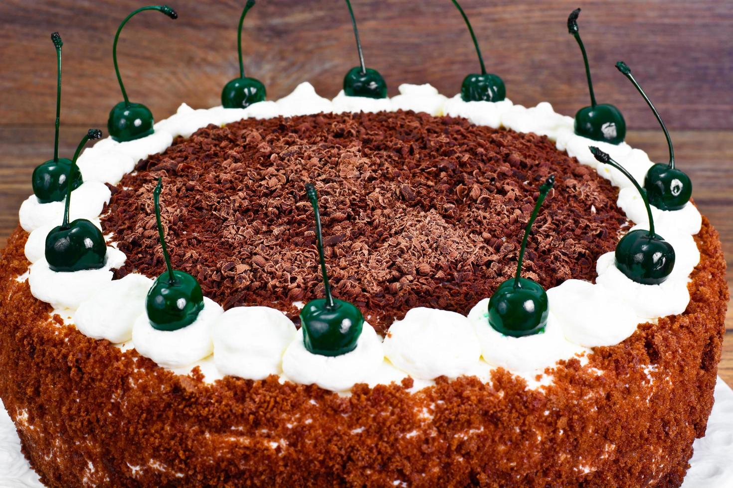 schwarzwald cake, slagroom, zwarte en witte chocolade, deco foto