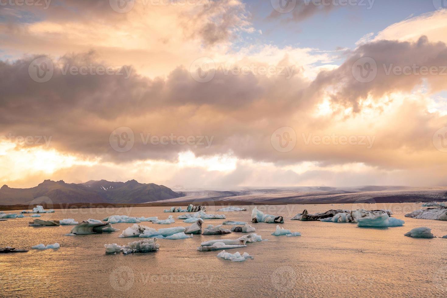 jokulsarlon gletsjerlagune, ijsland foto
