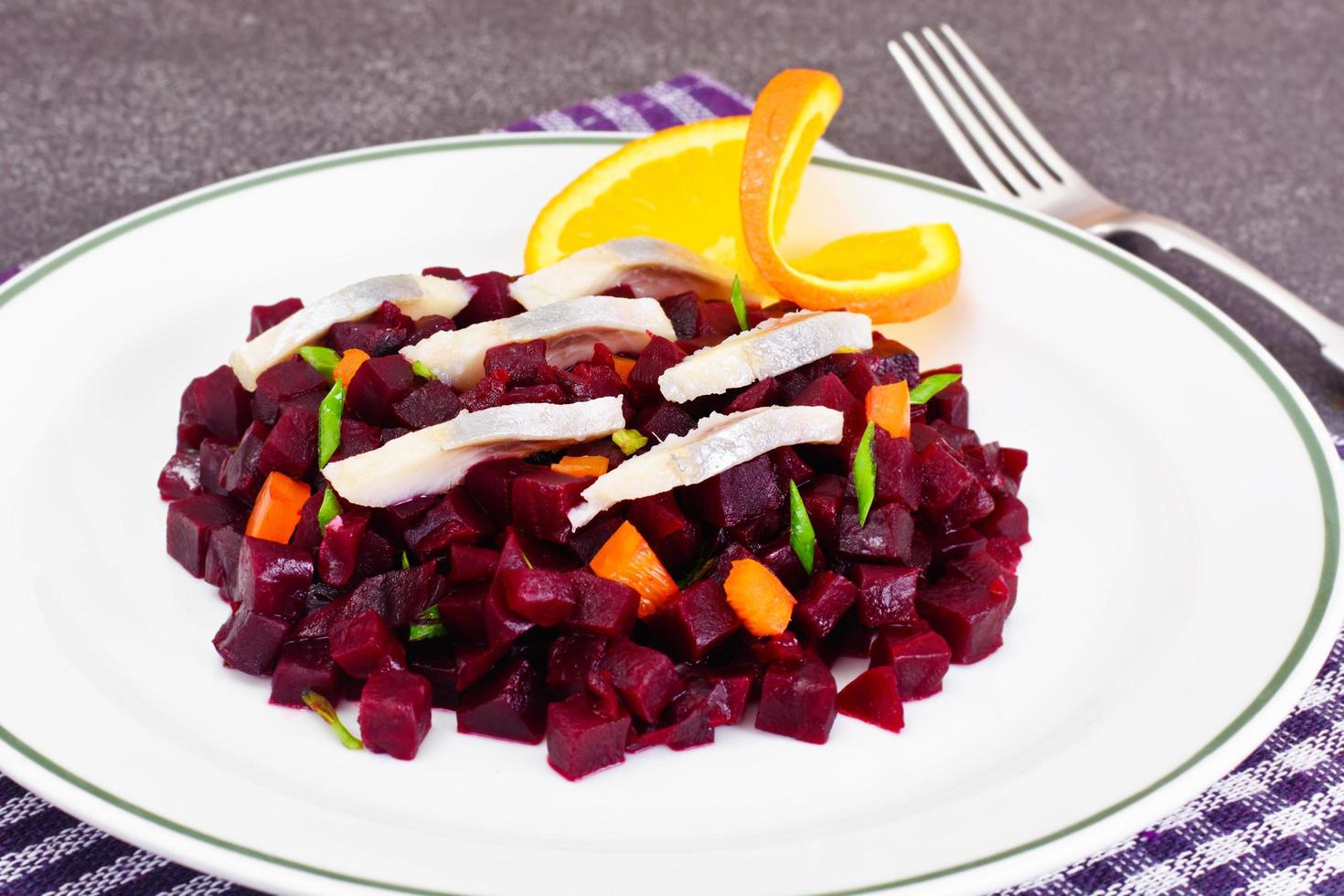 bietensalade met haring foto