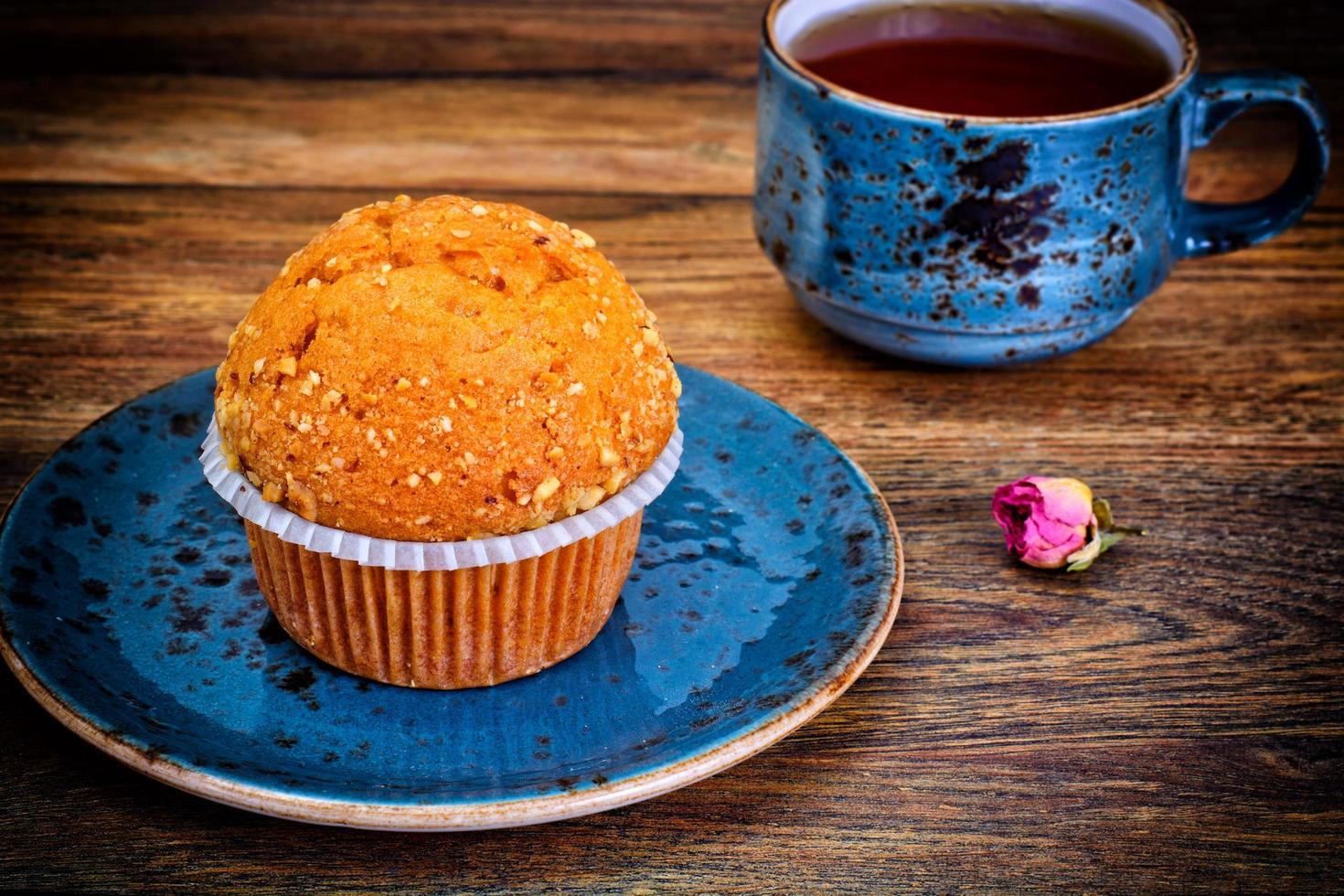 zoete cake bakken met walnoten foto