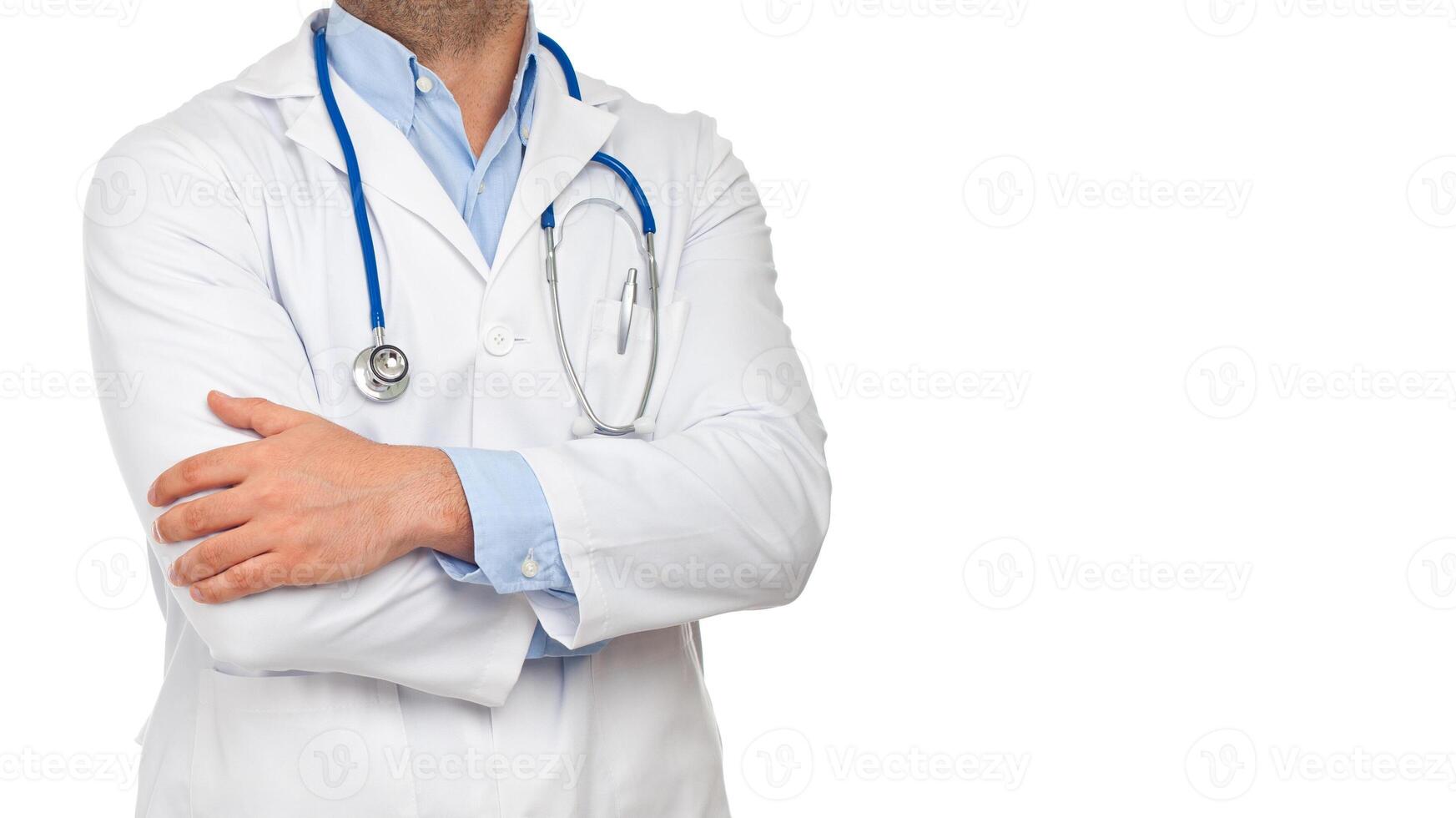 detailopname van een dokter met gevouwen armen foto