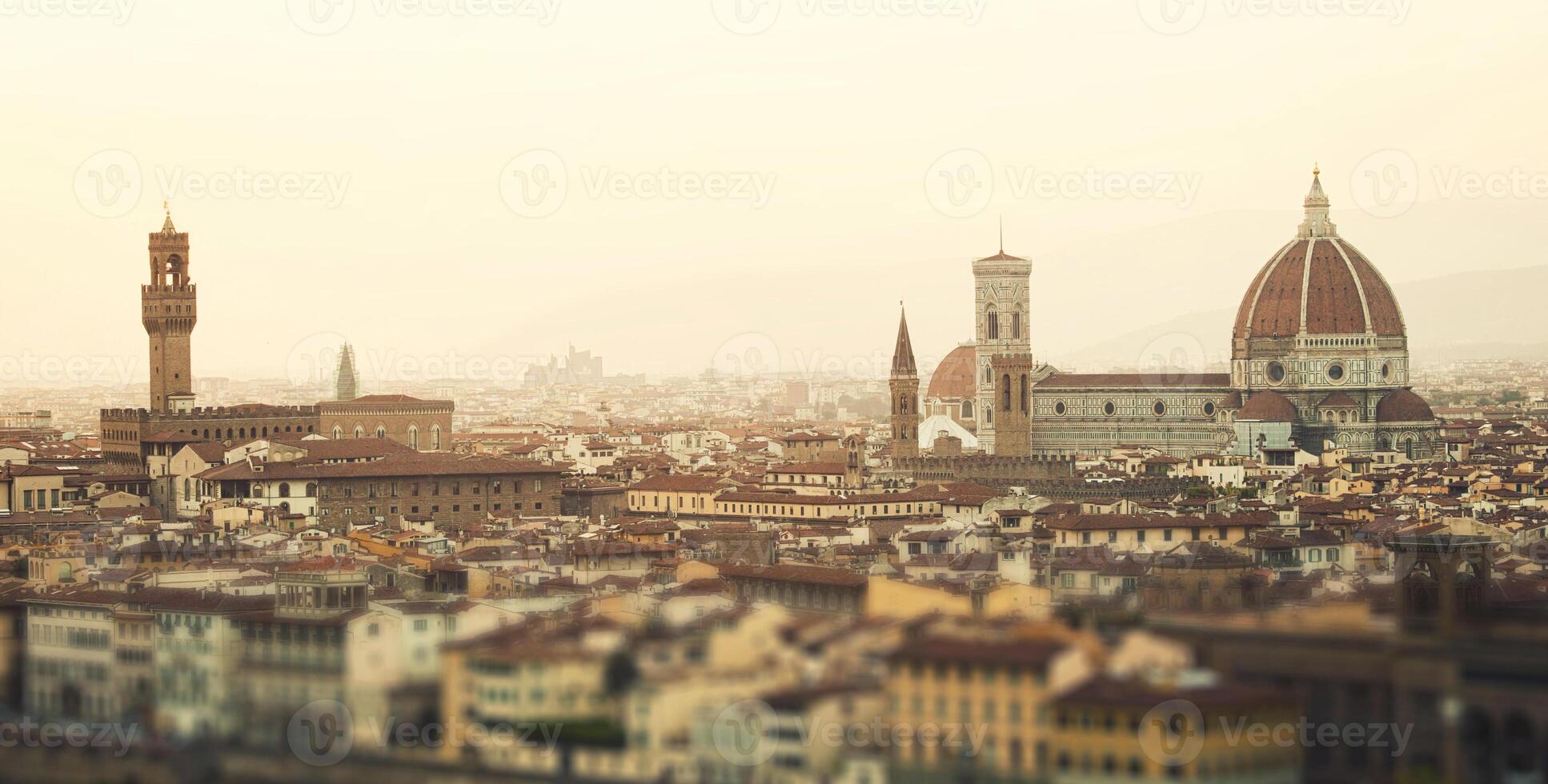 gouden zonsondergang van Florence, Italië. foto