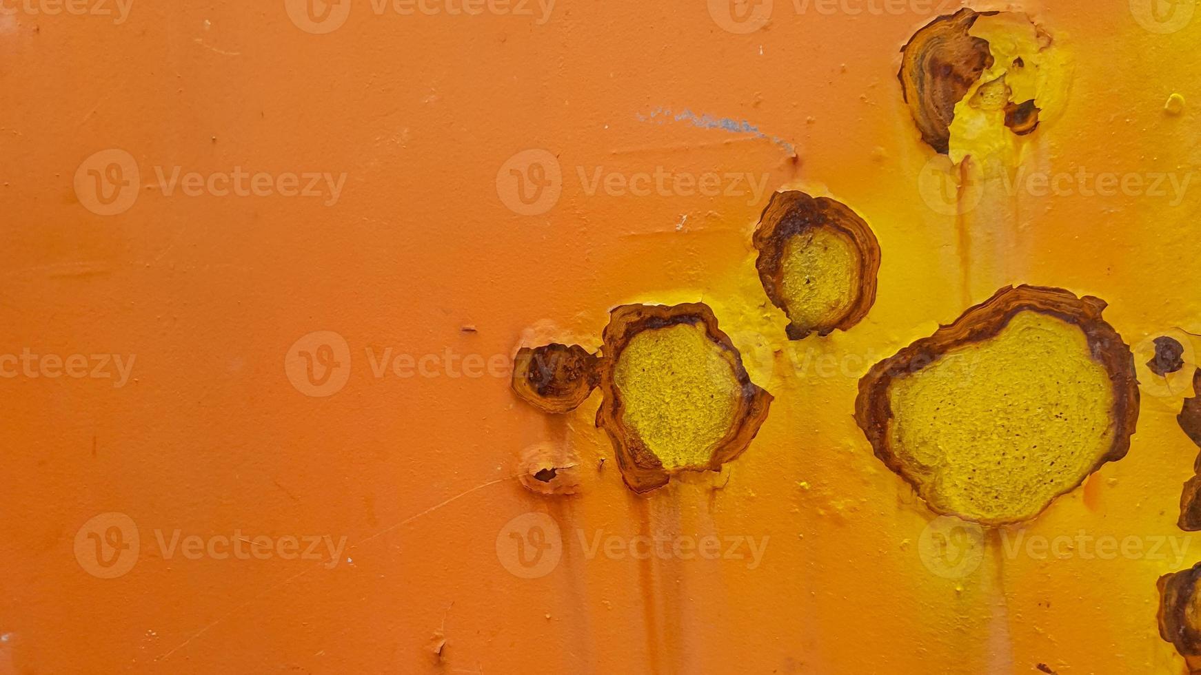 textuur van verroeste oranje metalen deur foto