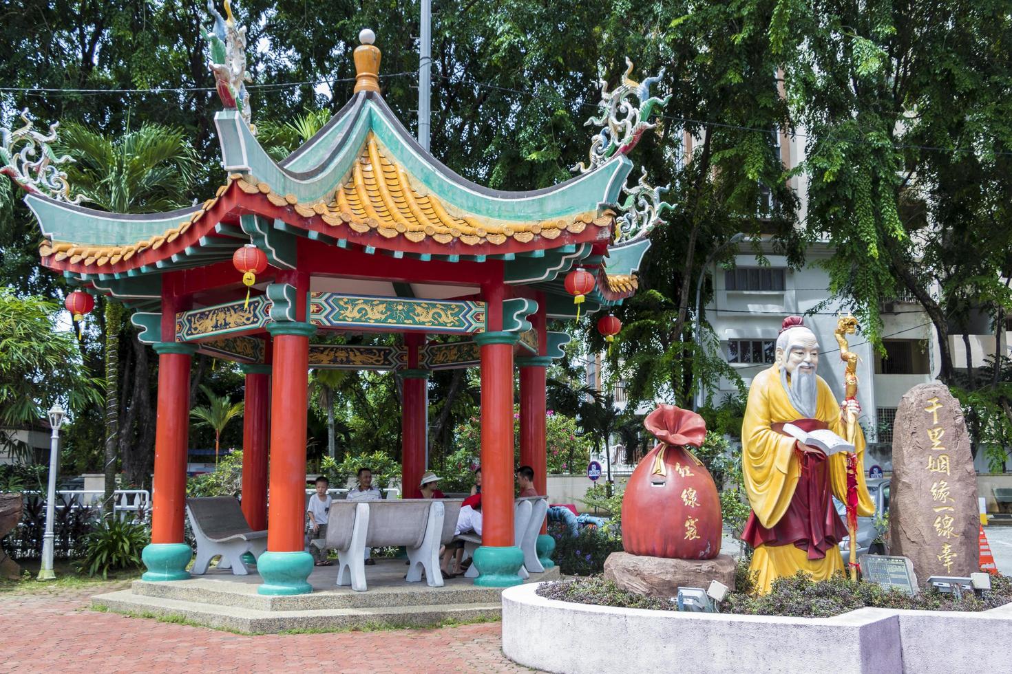 thean hou tempel met kleurrijk paviljoen. Maleisië. foto
