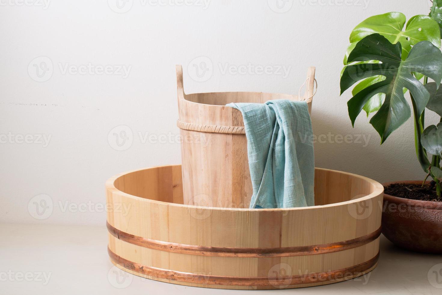 stilleven met houten vat foto