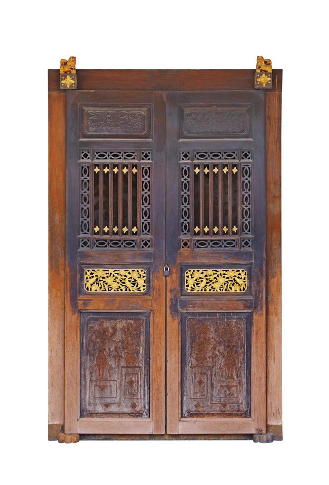 Chinese houten deur op witte achtergrond foto