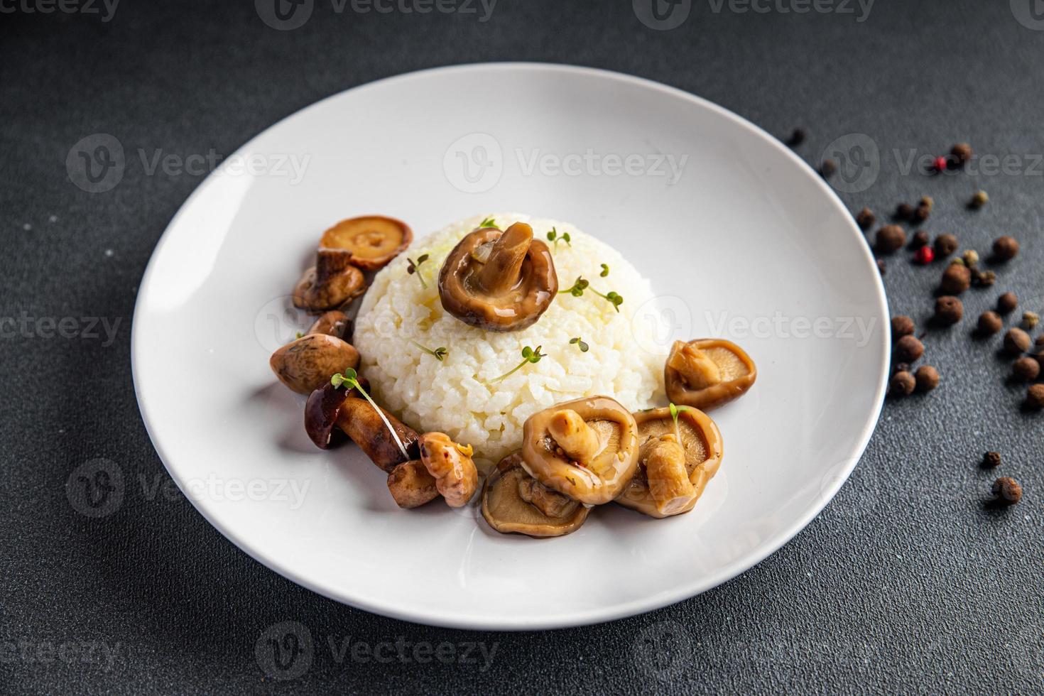 risotto champignon rijst maaltijd champignons snack foto
