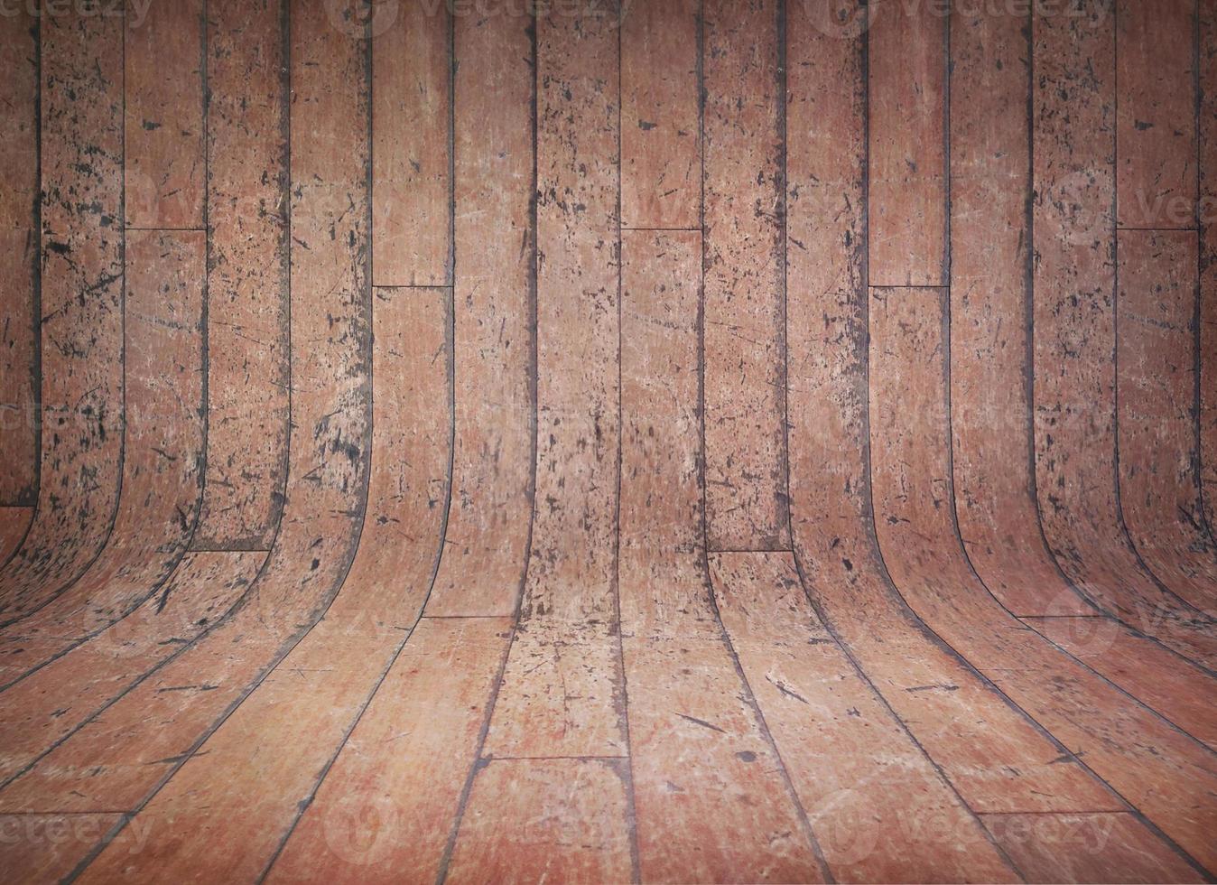 bruine houten achtergrondvloer op zwarte muur in openluchtachtergrond en houten oude plank vintage textuurachtergrond. houten wand horizontale plank naturel foto