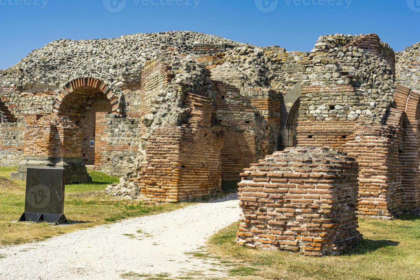 Felix Romuliana, overblijfselen van het oude Romeinse complex van paleizen en tempels Felix Romuliana in de buurt van Gamzigrad, Servië foto