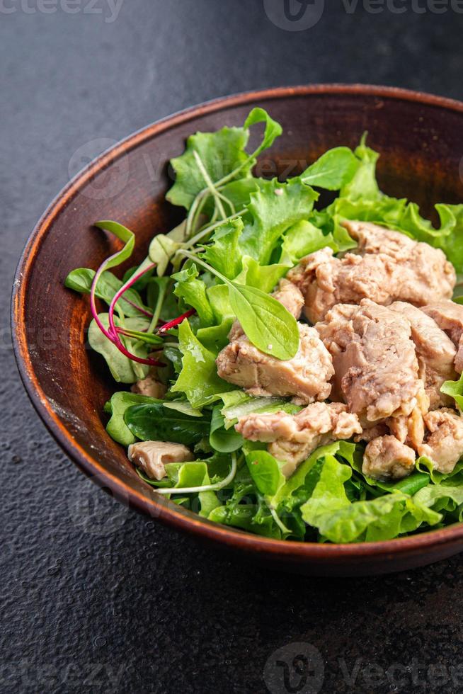 salade kabeljauw lever zeevruchten maaltijd snack voedsel achtergrond foto