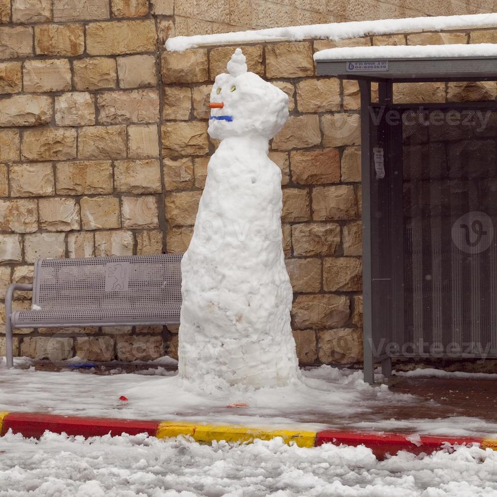 sneeuw in Jeruzalem en de omliggende bergen foto