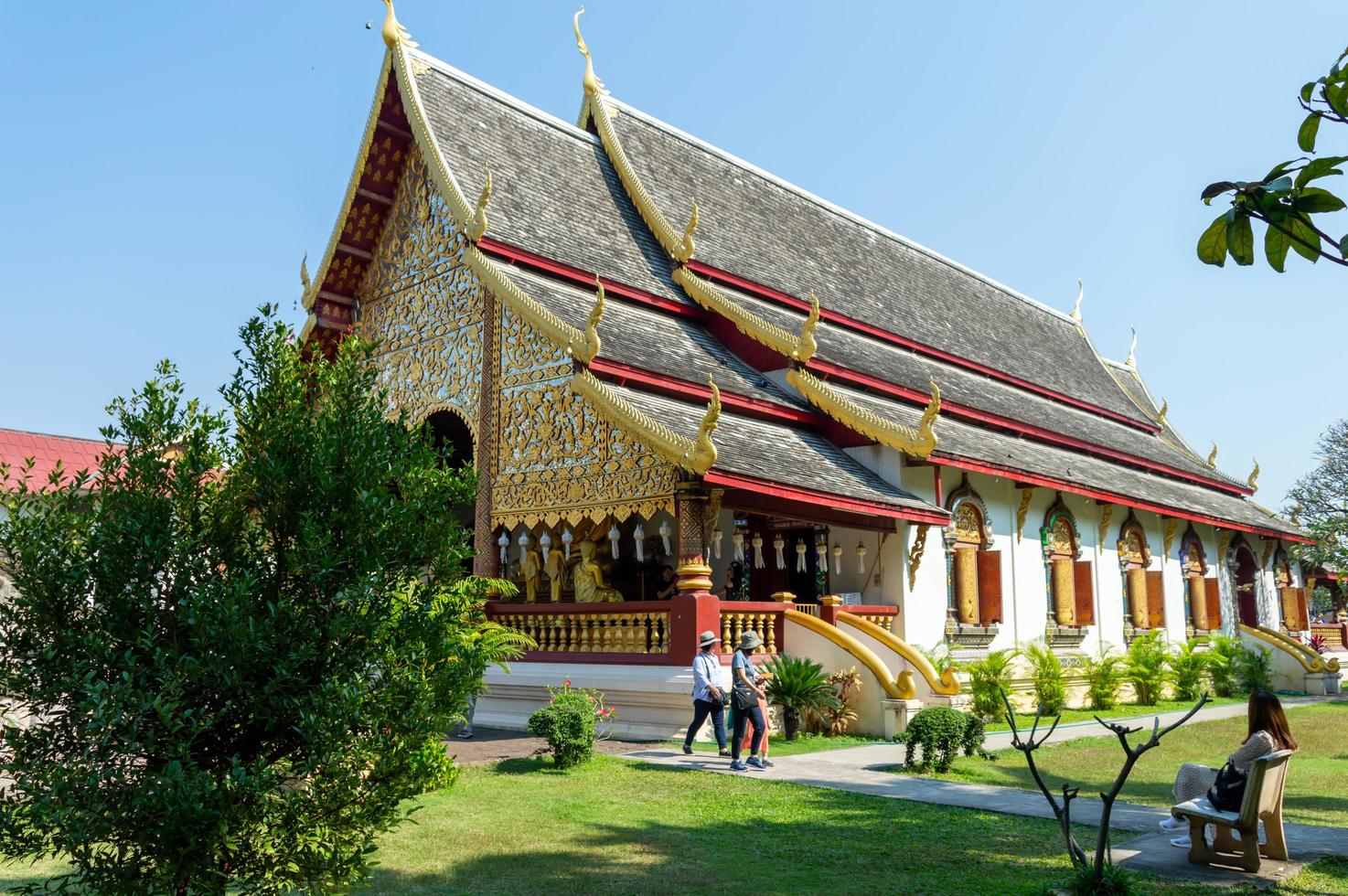 wat chiang man chiang mai thailand10 januari 2020wat chiang man werd gebouwd door mangrai 209 in be1297. het was de eerste tempel in chiang mai de locatie van wiang nop buria fort van lawa mensen. foto