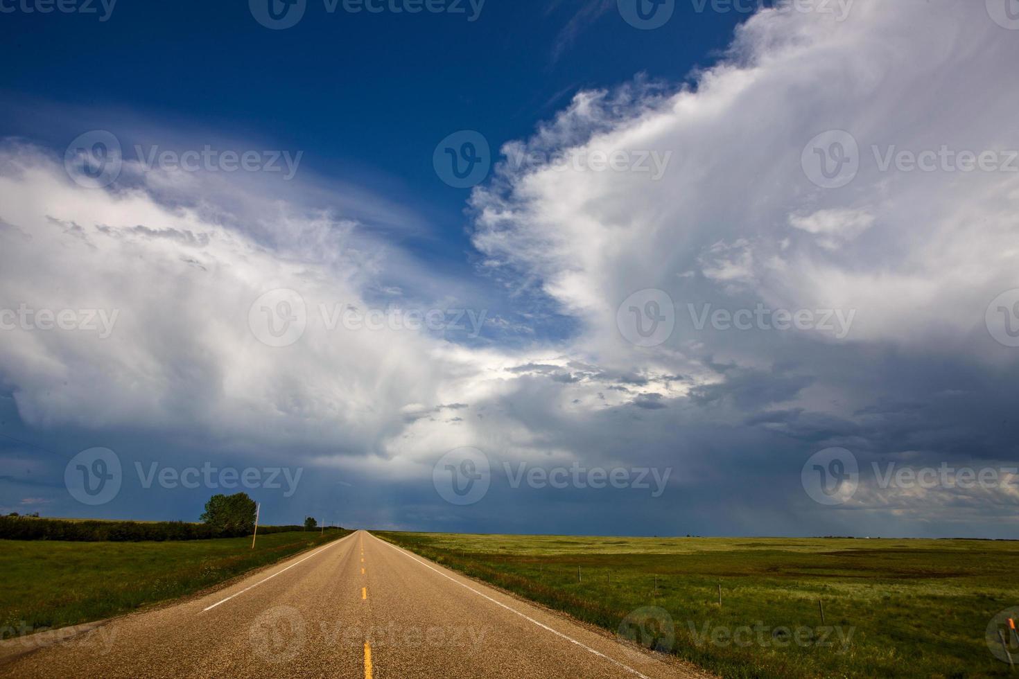 prairie onweerswolken canada foto