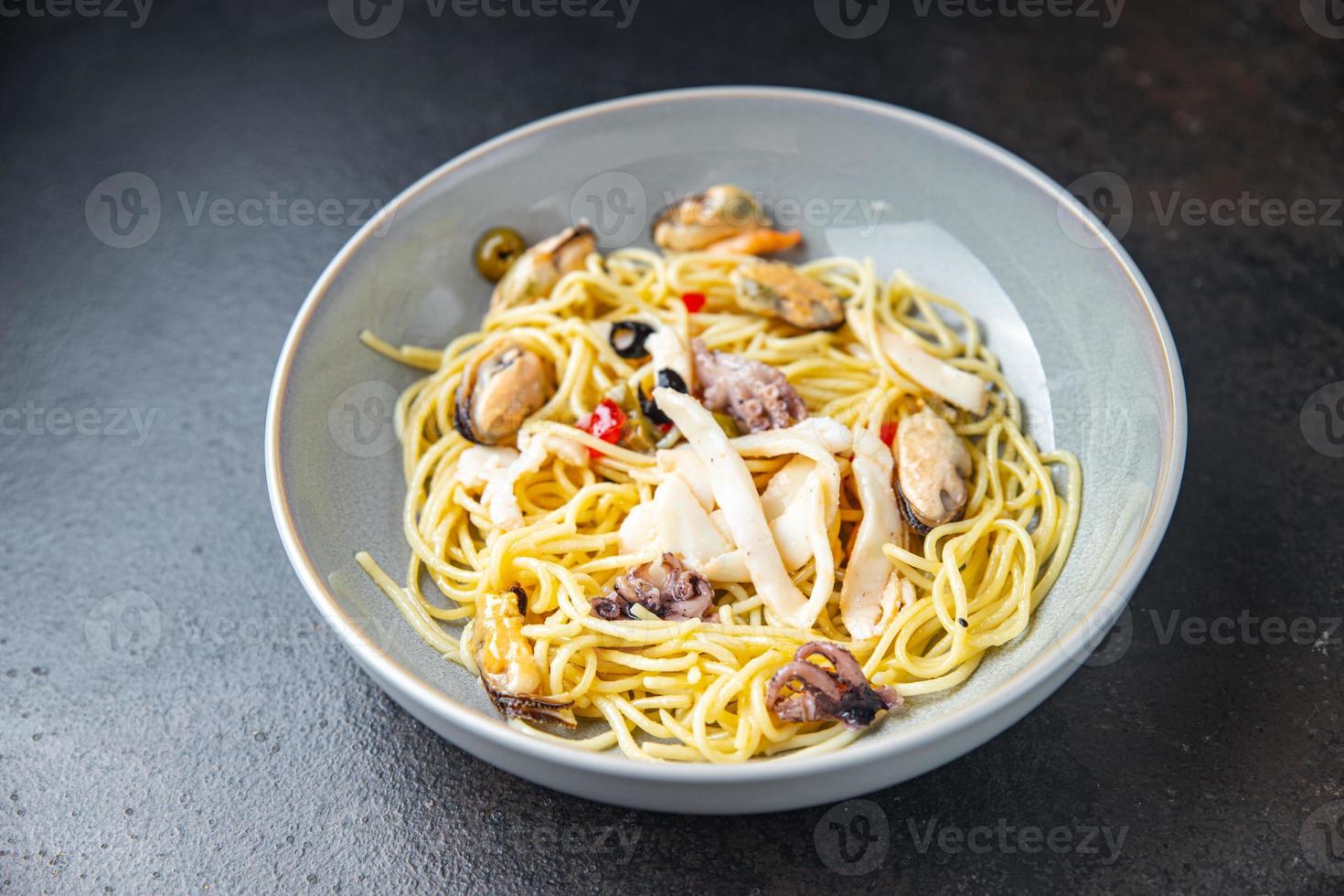 pasta zeevruchten spaghetti gezonde maaltijd voedsel snack foto