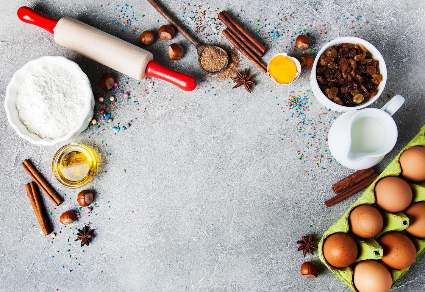 keukentafel met bakingrediënten foto