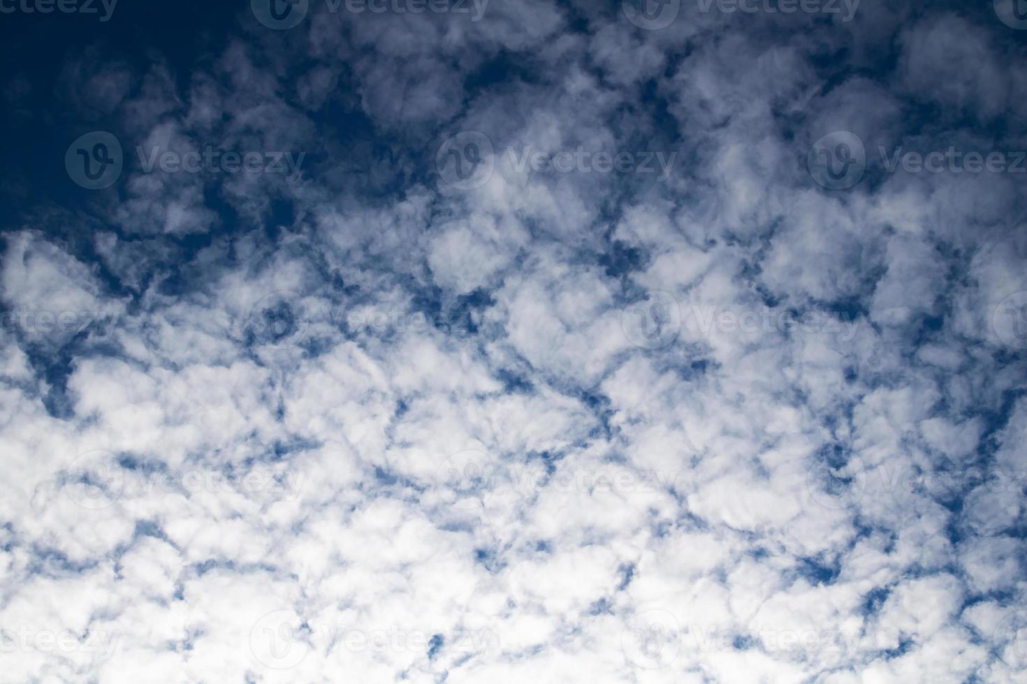 witte wolk textuur. lucht materiële achtergrond. hemel effect patroon. foto