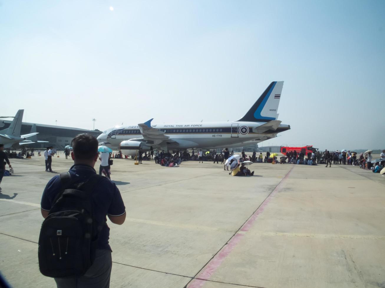 koninklijke thaise luchtmacht don muang bangkok thailand12 januari 2019nationale kinderdag de koninklijke thaise luchtmacht luchtmachtvliegtuigshow en luchtshow. op bangkok thailand12 januari 2019. foto