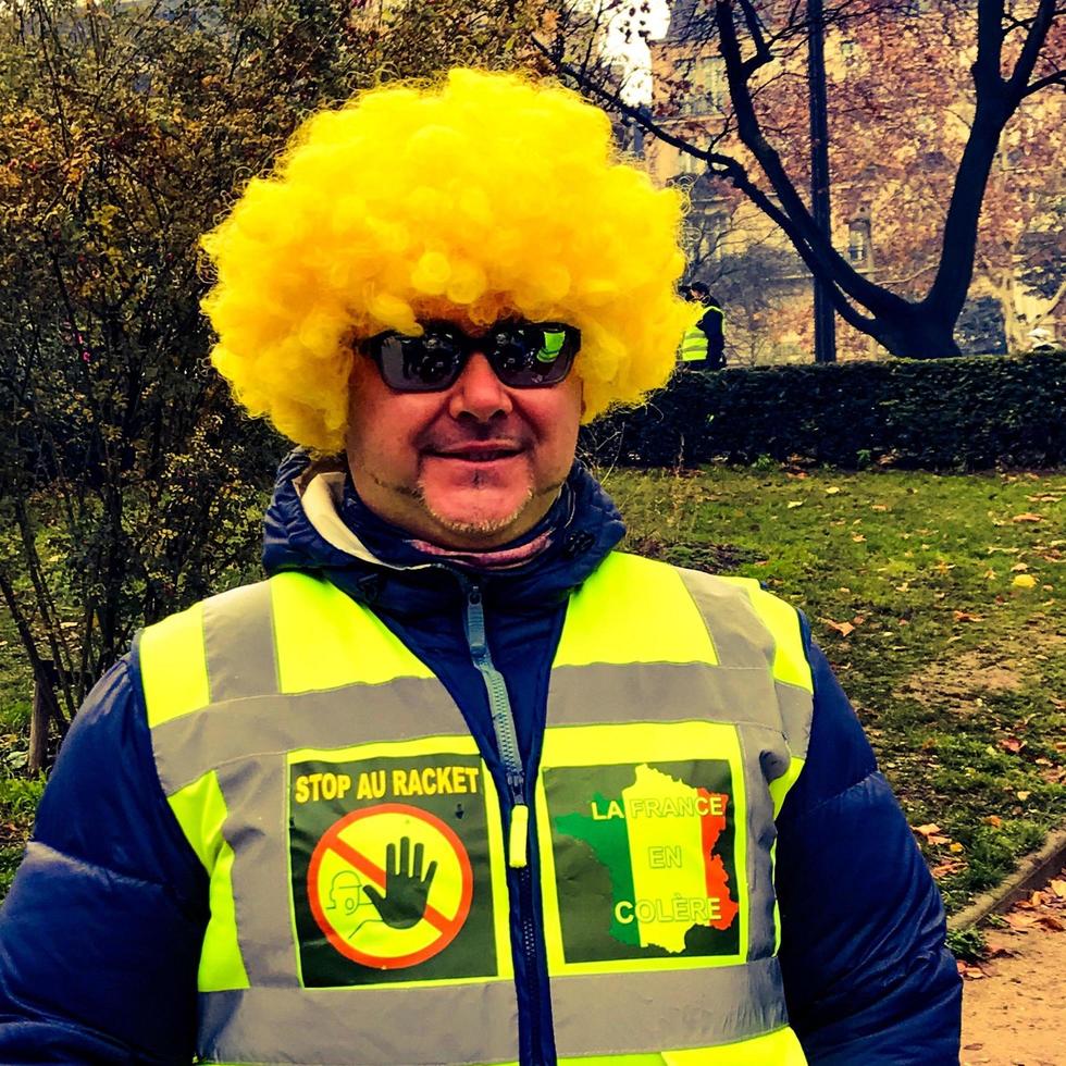 demonstranten tijdens een protest in gele hesjes foto