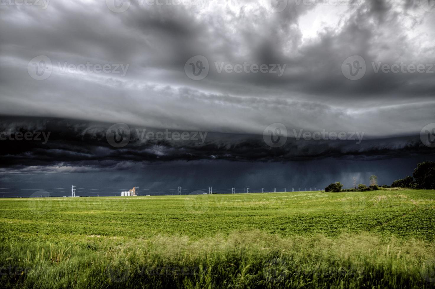 storm wolken saskatchewan foto