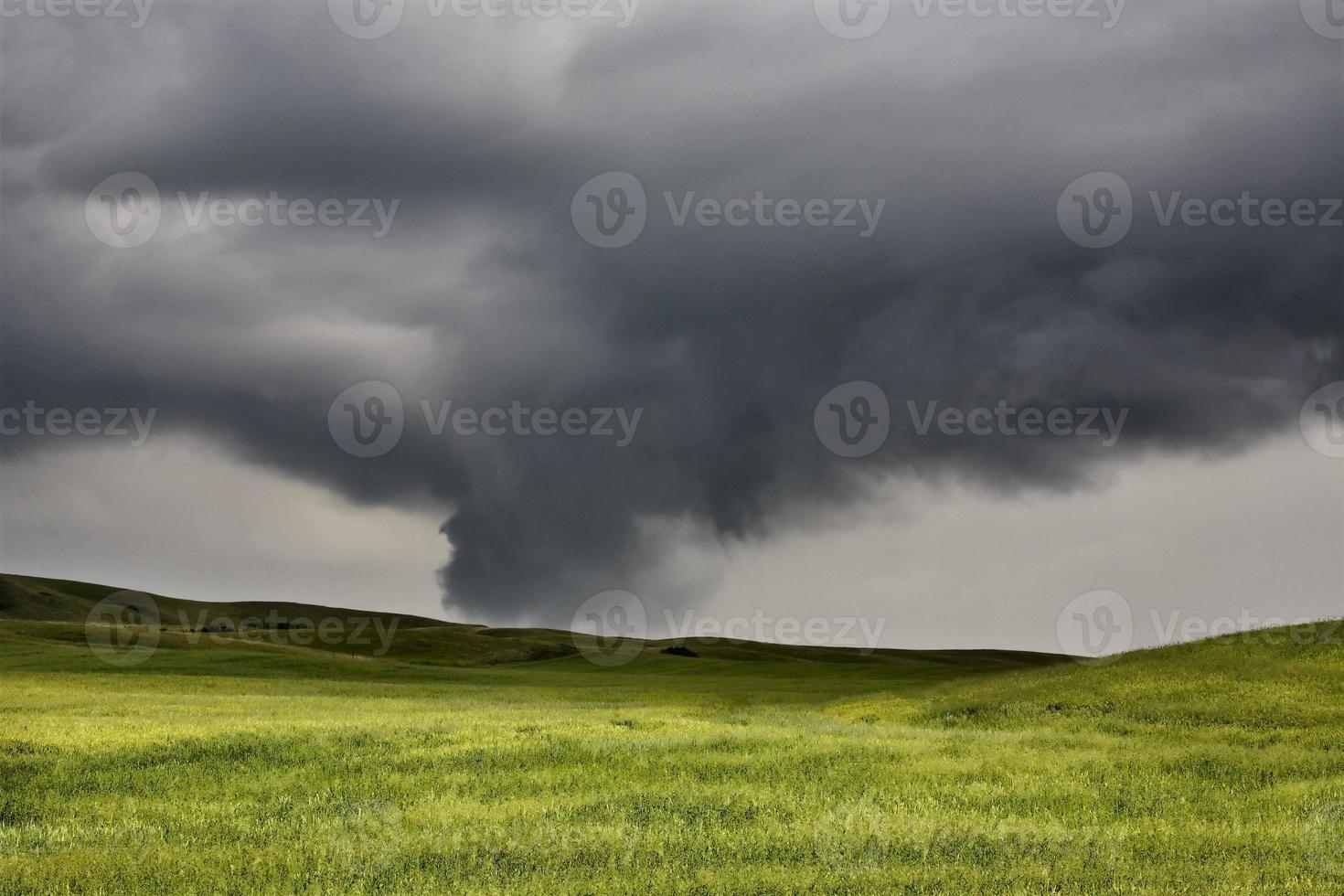 storm wolken saskatchewan foto