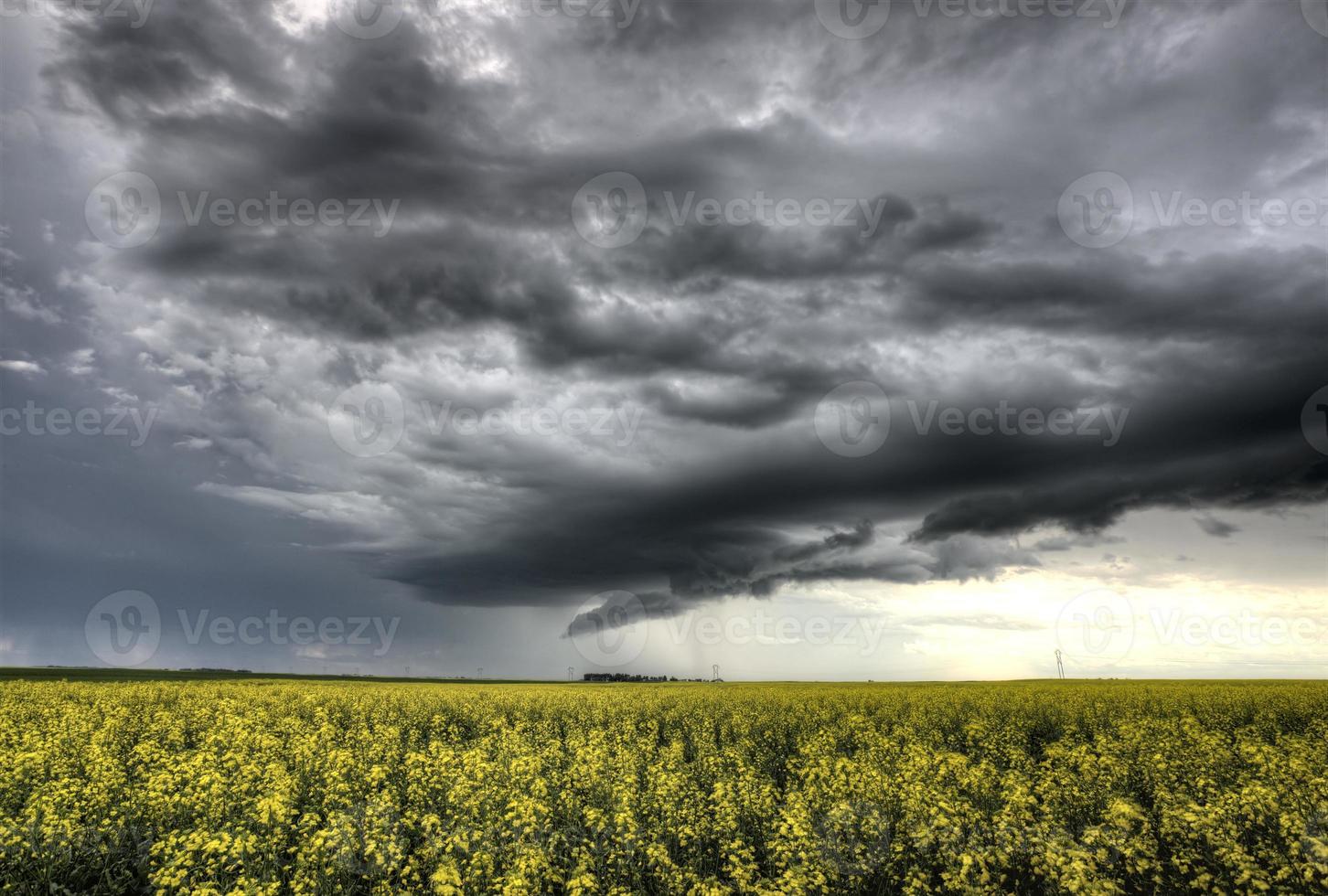 storm wolken saskatchewan foto