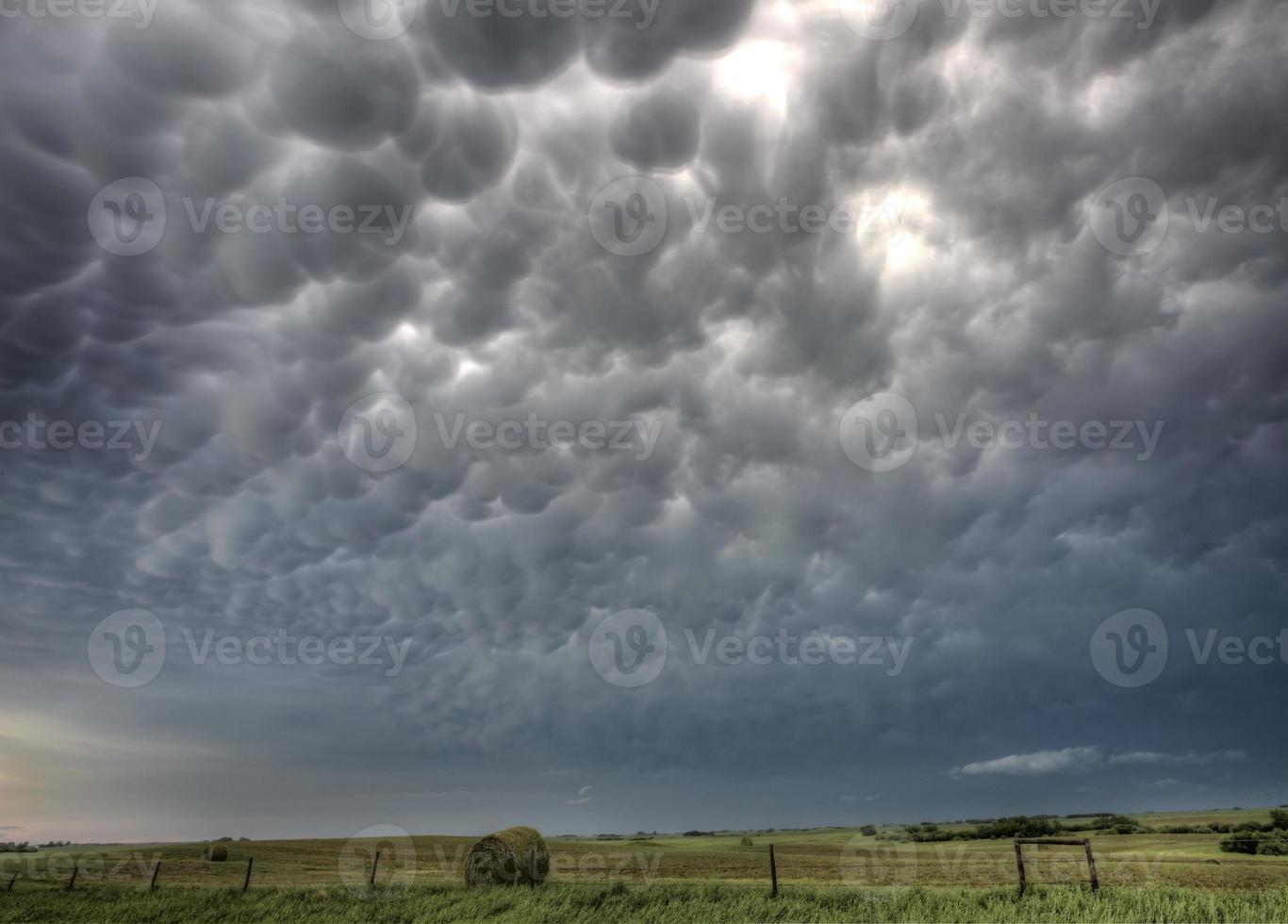 storm wolken saskatchewan foto