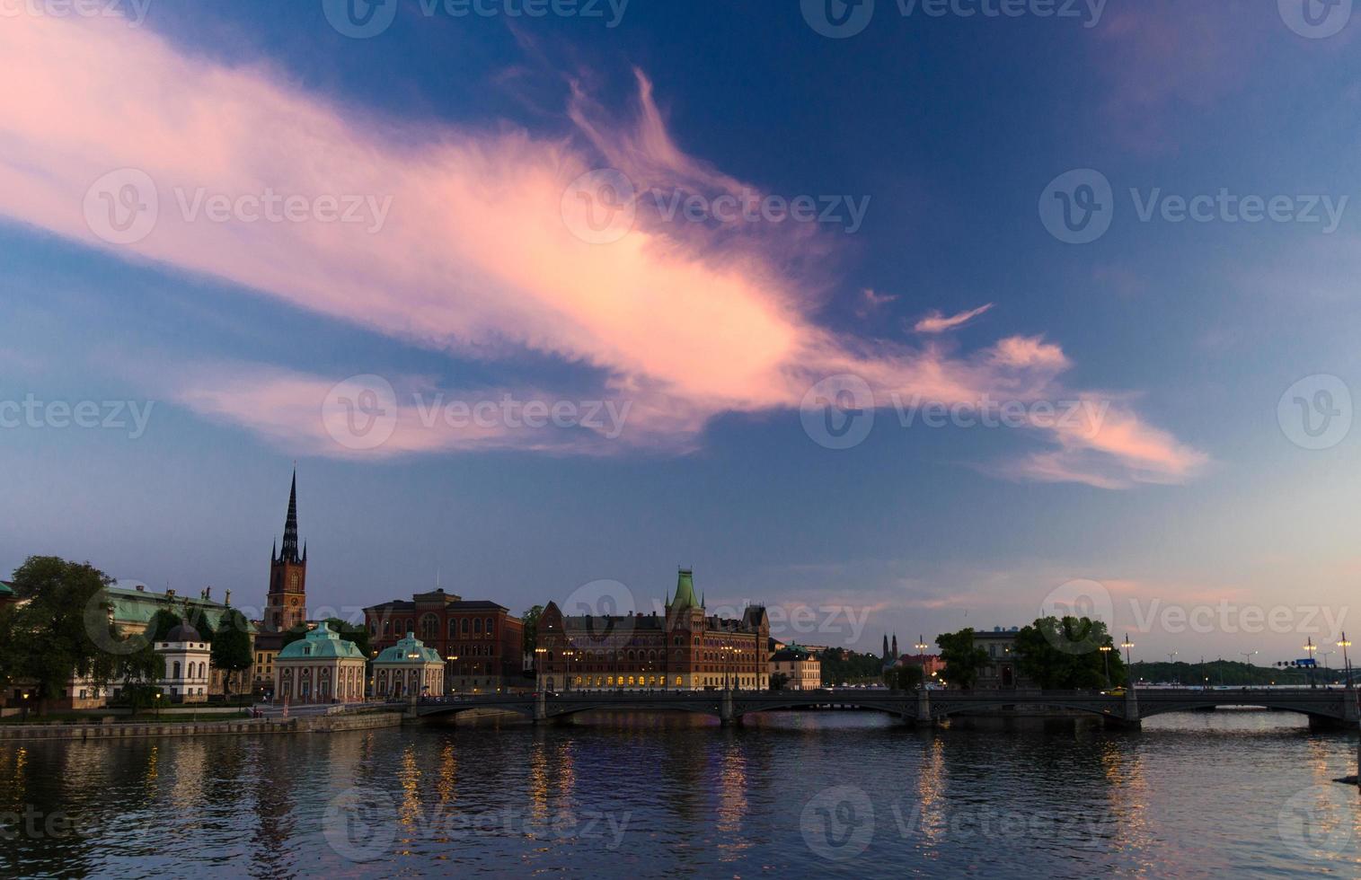 riddarholmen-eiland met kerktorens van riddarholm, stockholm, zweden foto