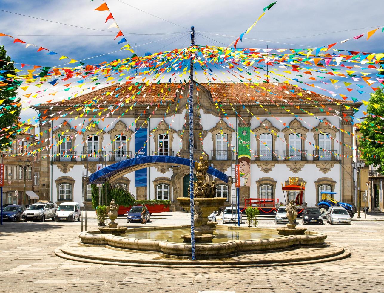 braga, portugal - 24 juni 2017 cityday braga town stadhuis camara municipal foto