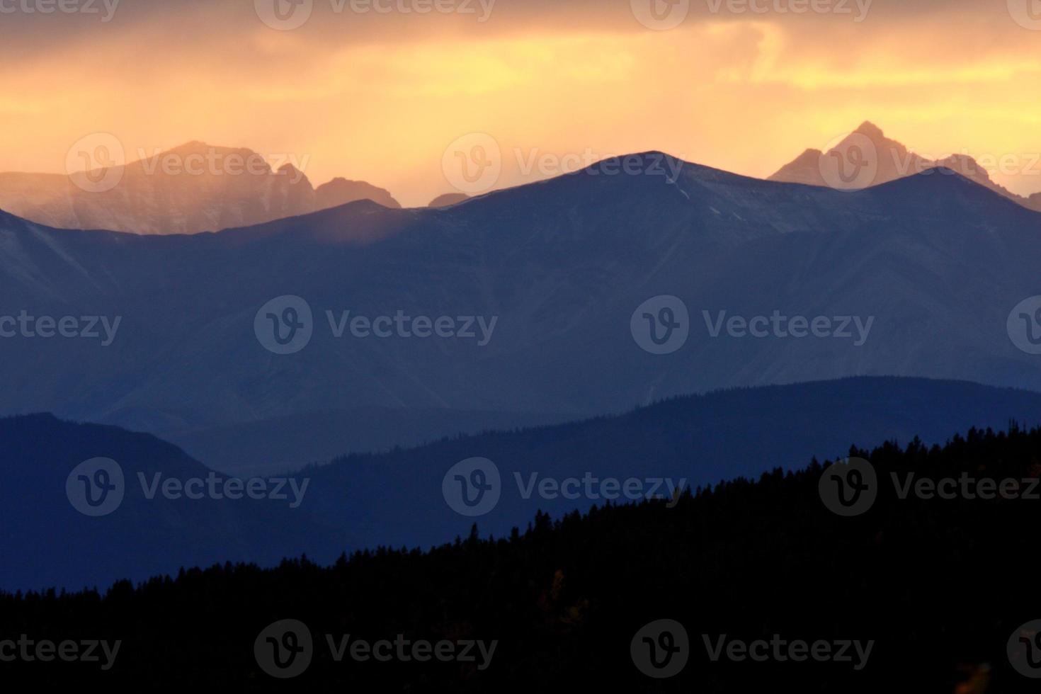 schilderachtige noordelijke rockies van Brits-columbia foto