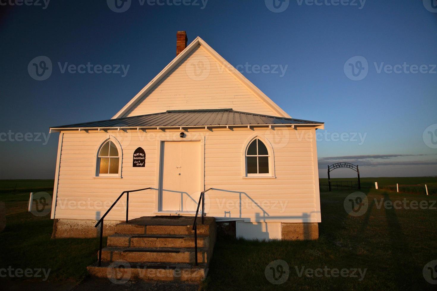 Blue Hill Country-kerk in het schilderachtige Saskatchewan foto