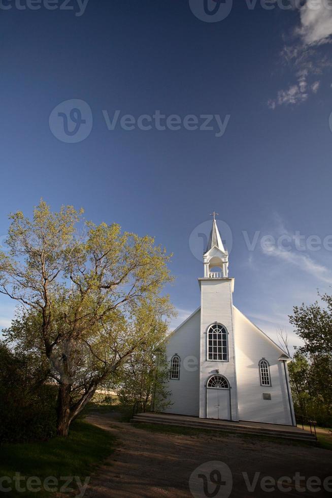 coderre kerk in het schilderachtige saskatchewan foto