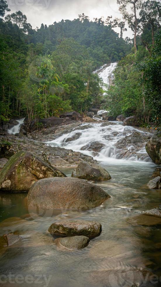 waterval mooi Azië thailand, praiwan waterval phatthalung foto