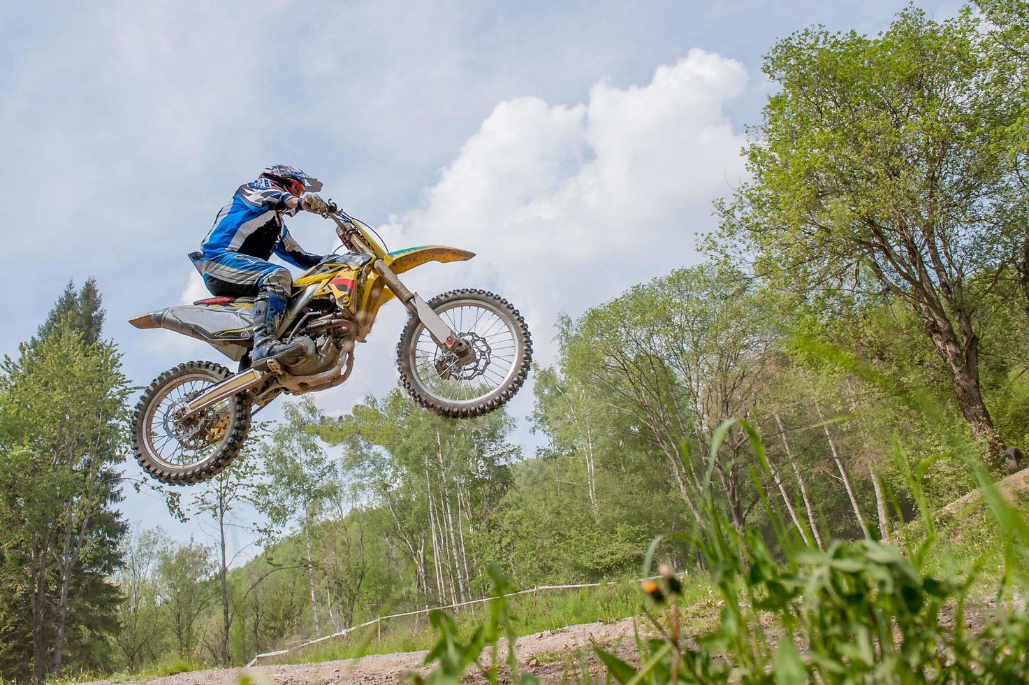 dossena italië mei 2016 motorcross circuit foto