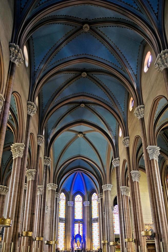 istanbul, turkije - 2 mei interieur van de kerk van st. anthony van padua in istanbul, turkije op 25 mei 2018 foto