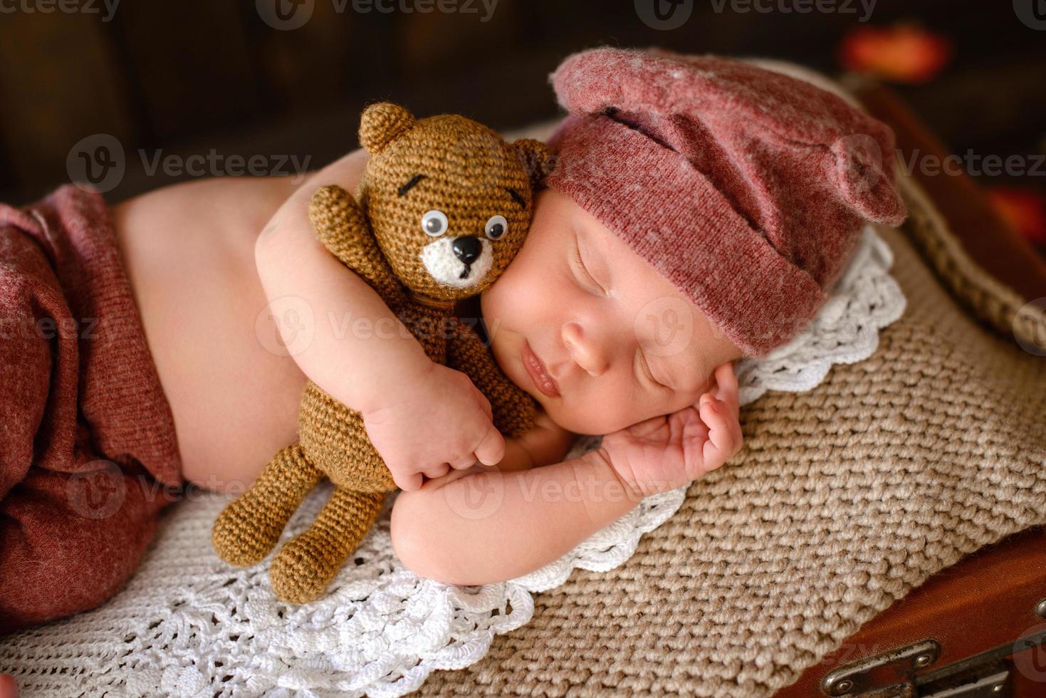 portret van schattige schattige lachende blanke blanke babyjongen foto