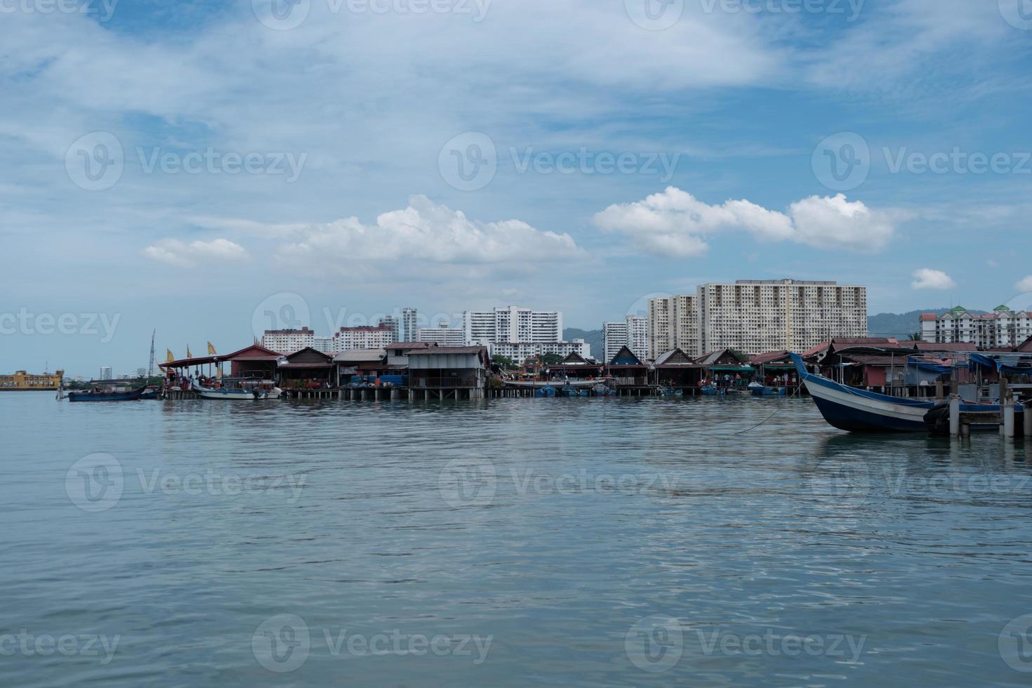 penang oud erfgoed houten huis en achtergrond is woongebied foto