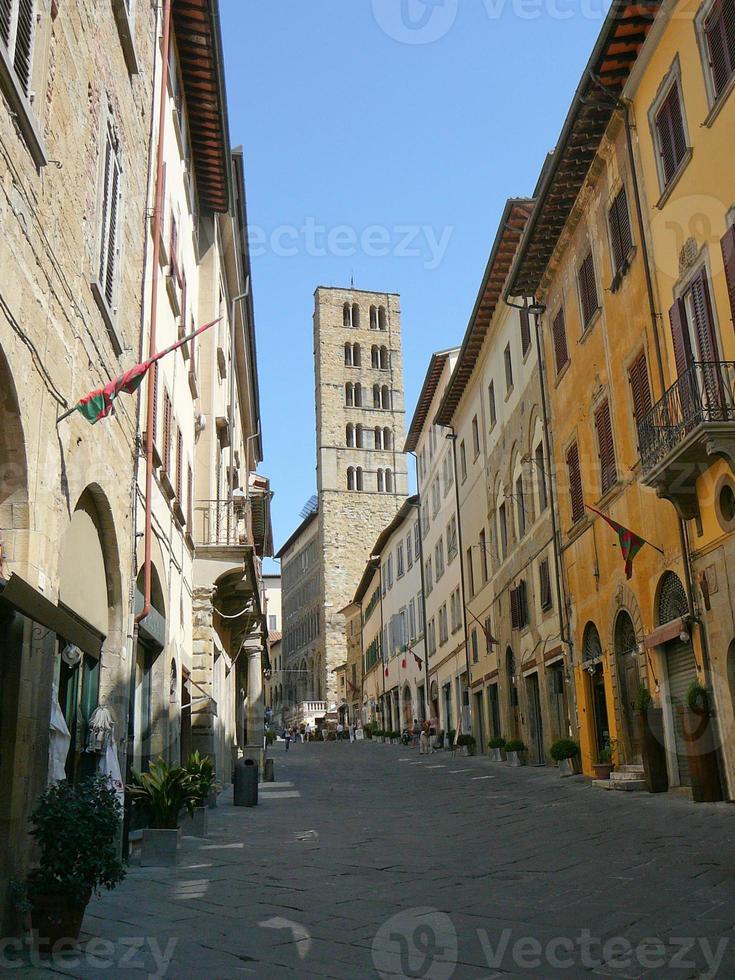 uitzicht op de stad arezzo in toscane, italië foto