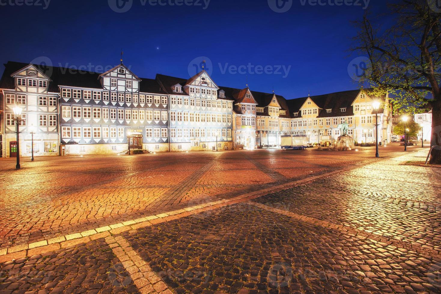 het schilderachtige uitzicht op de oude stad foto