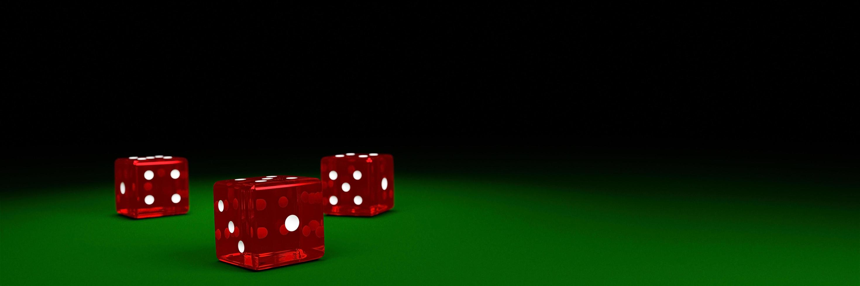 transparante rode dobbelstenen vallen op de groene vilten tafel. het concept van dobbelstenen gokken in casino's. 3D-rendering foto