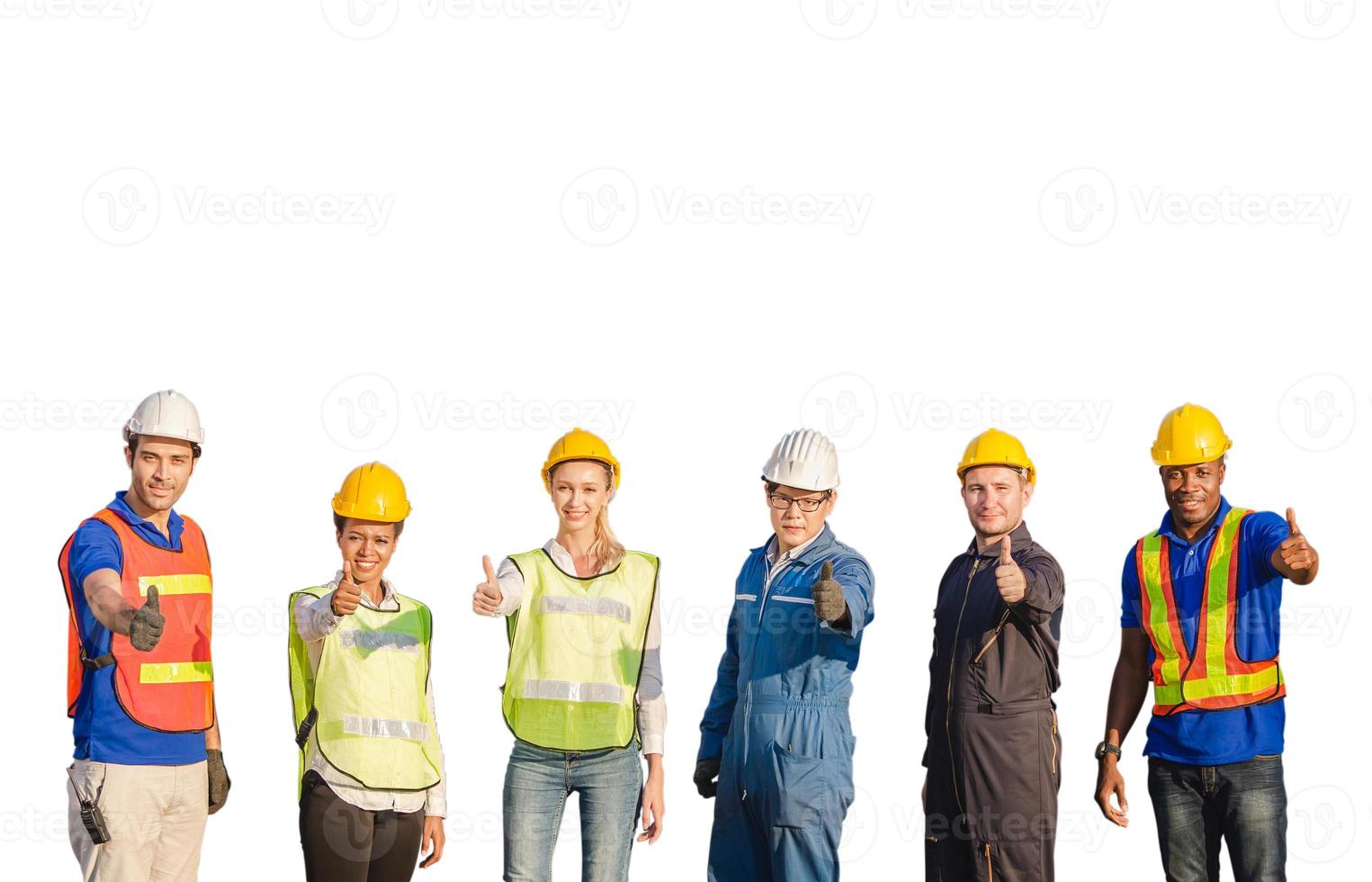 succes teamwork concept, zakenmensen ingenieur en werknemer team met uitknippad glimlachend met duimen omhoog op witte achtergrond foto