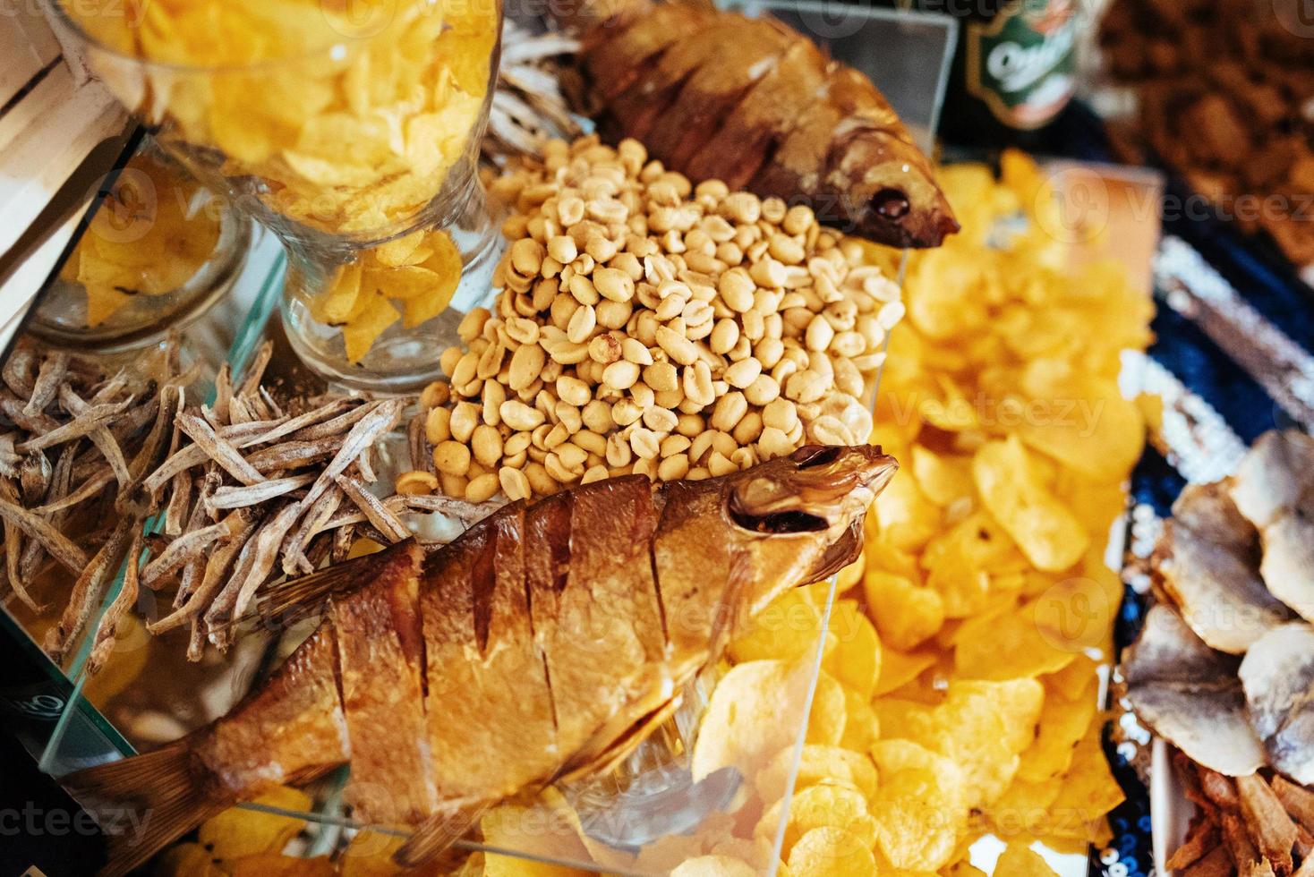 goede voortreffelijke buffettafel bij een plechtig evenement? foto