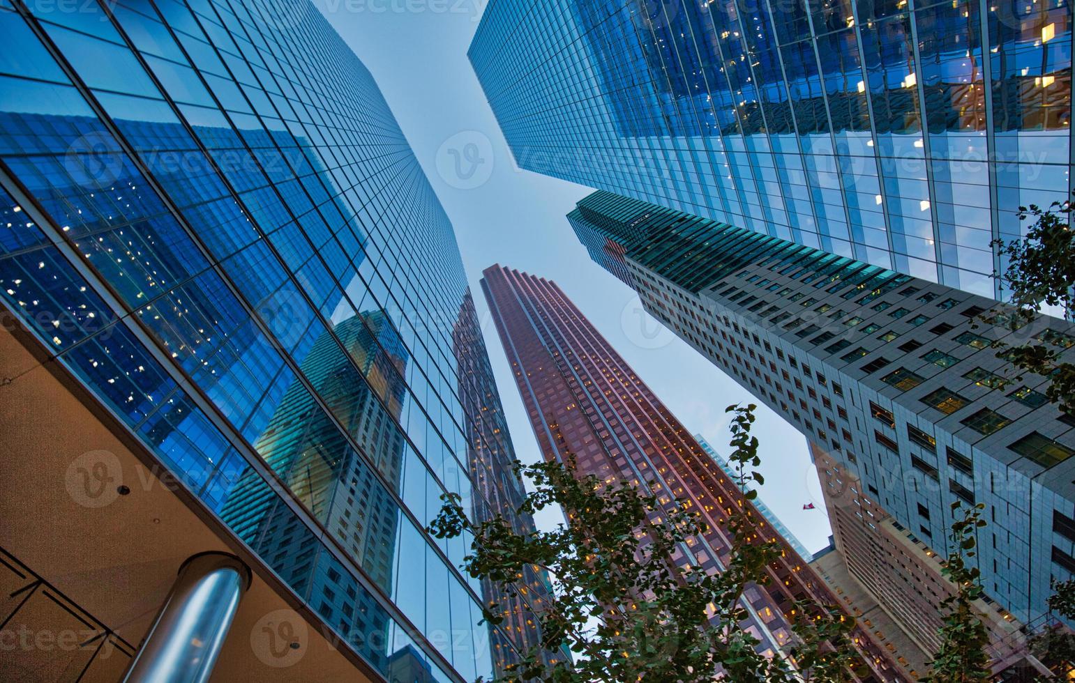 schilderachtige skyline van het financiële district van Toronto en de skyline van moderne architectuur foto