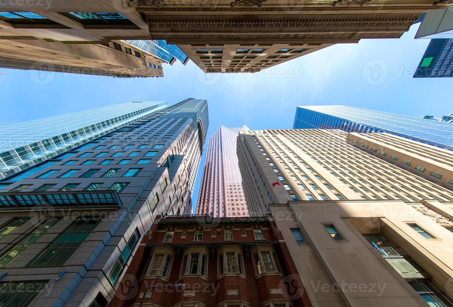 schilderachtige skyline van het financiële district van Toronto en de skyline van moderne architectuur foto