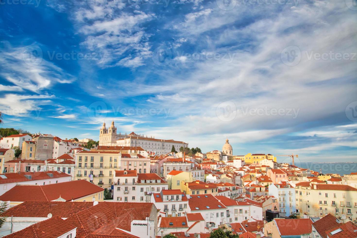 panoramische skyline van Lissabon in portugal foto